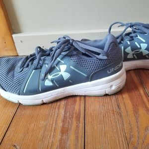 Women's under armour sneaker